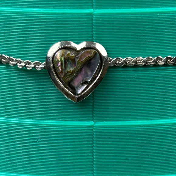 Unbranded Jewelry - Silver Tone Heart Abalone Shell Inlay Dainty Twisted Chain Bracelet 7.25 Inch